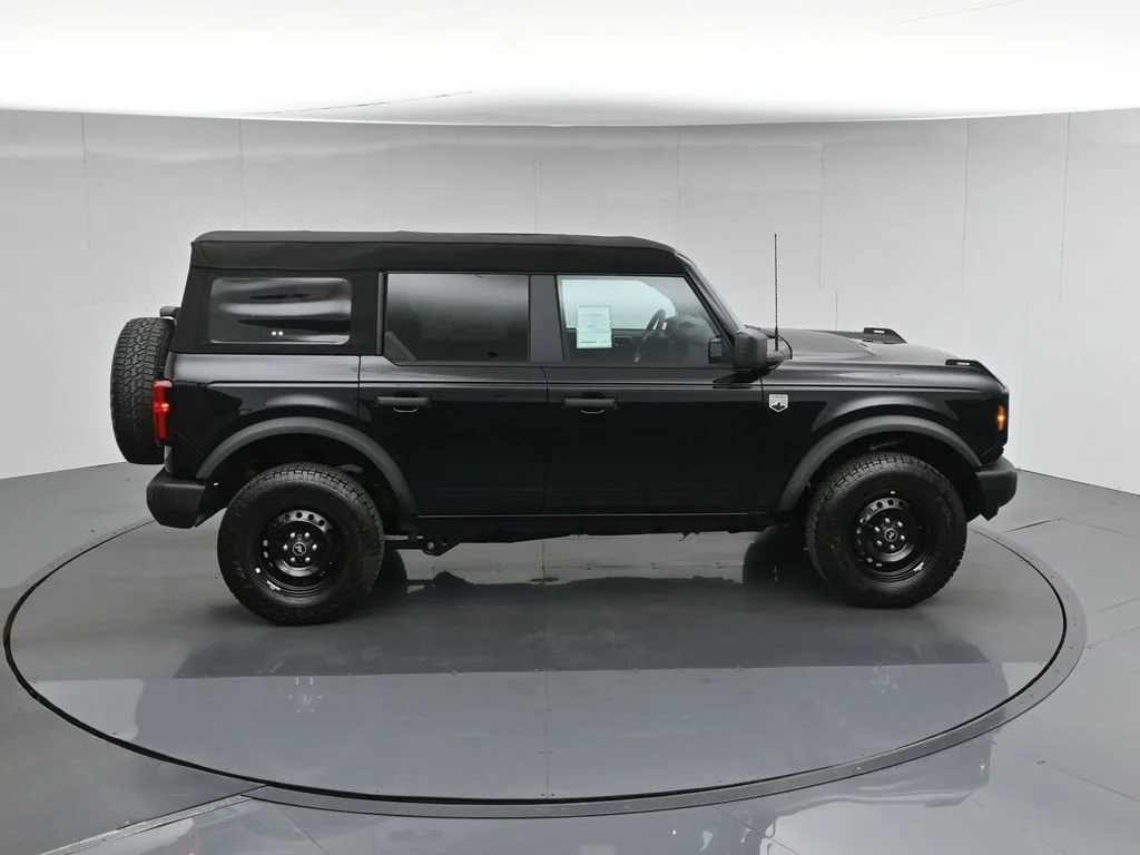 New 2026 Shadow Black Ford Big Bend image 37