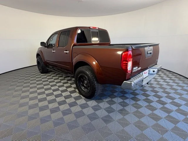 Used 2016 Brown Nissan SV image 82