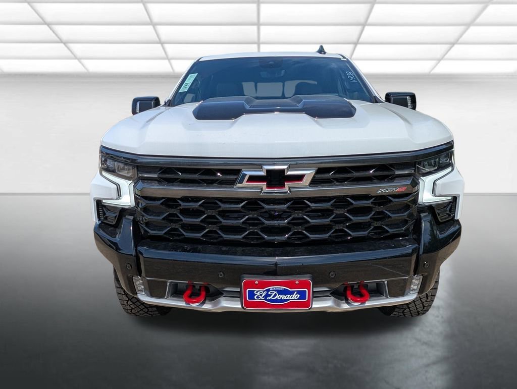 New 2026 Summit White Chevrolet ZR2 image 27