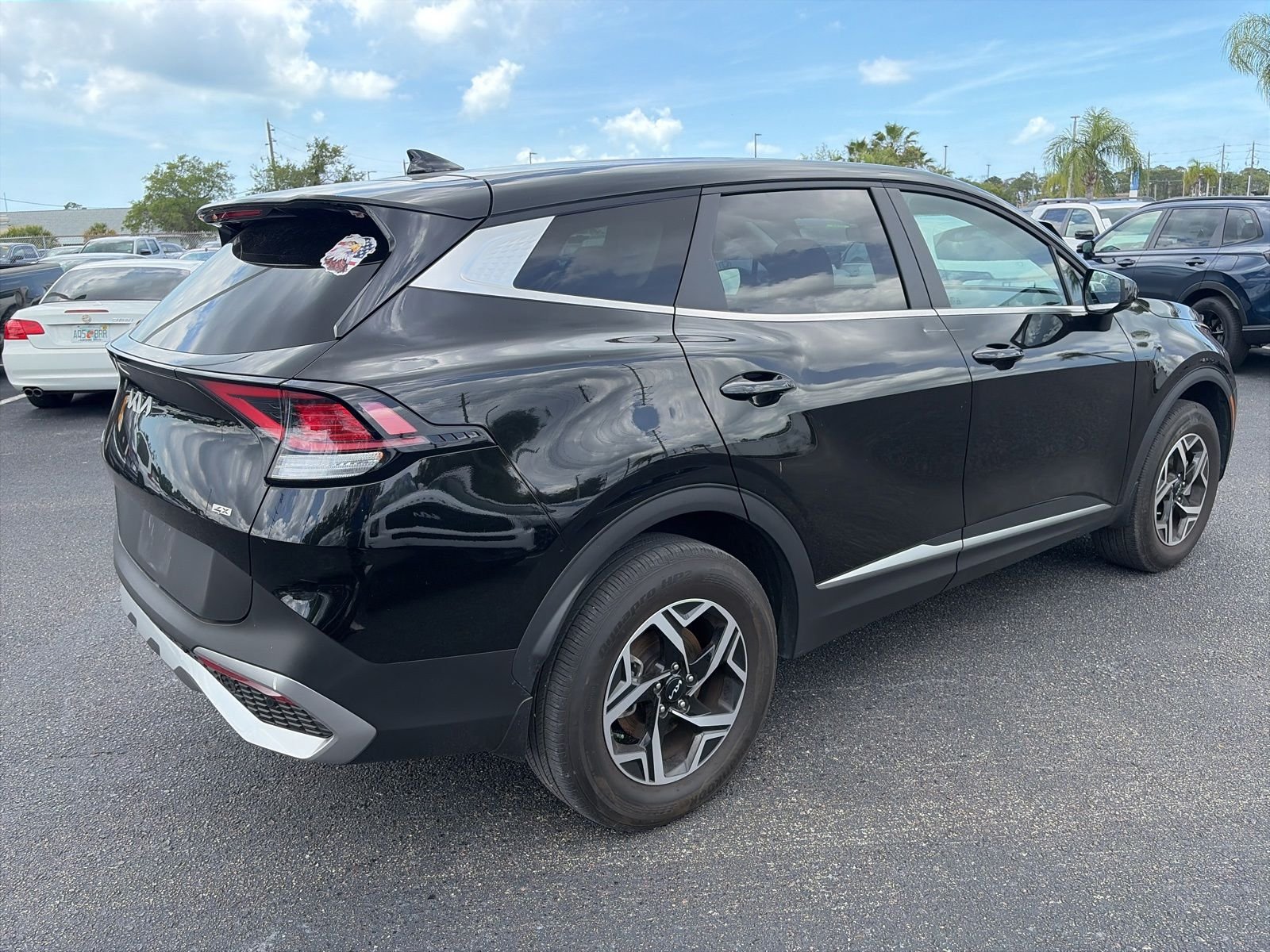 Used 2024 Black Kia LX image 7