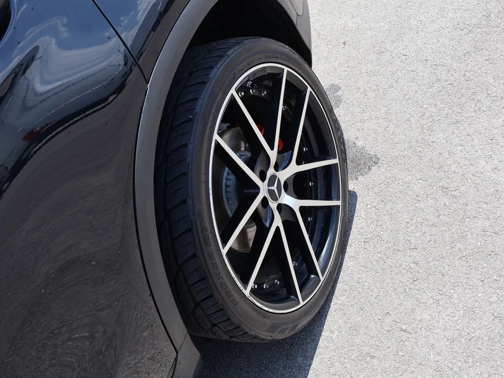 Used 2019 Black Mercedes-Benz GLC 300 image 36
