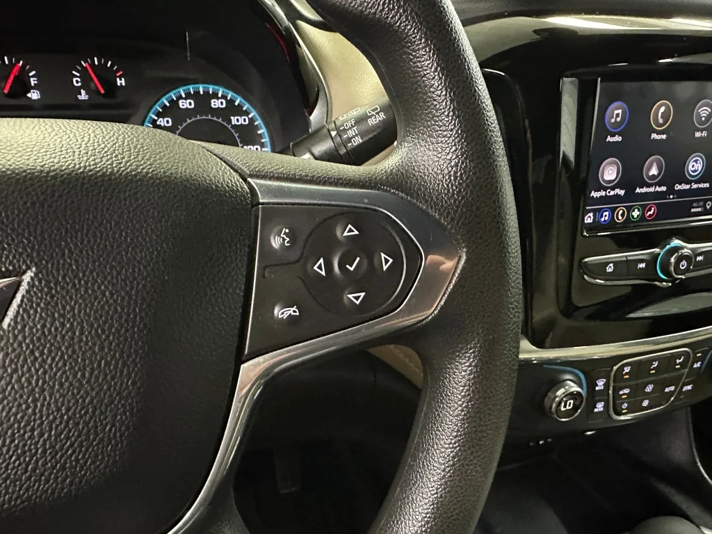 Used 2023 Summit White Chevrolet LS image 10