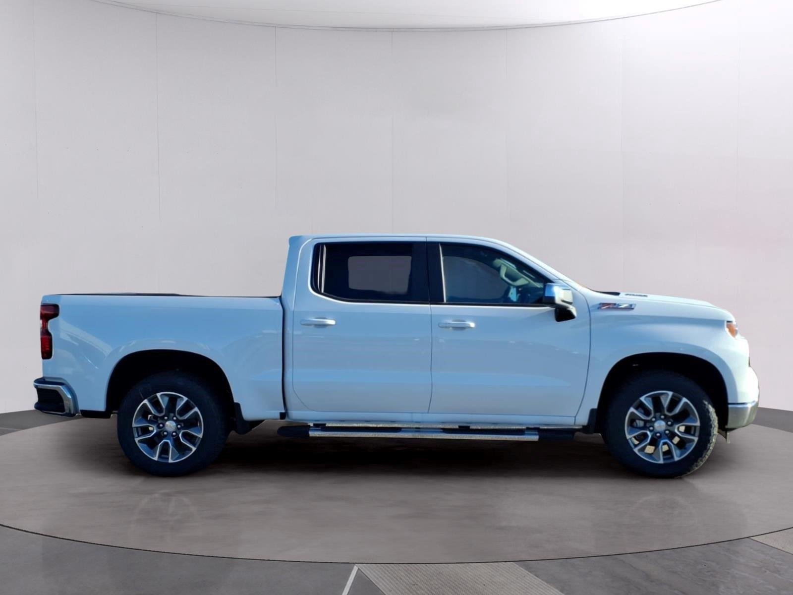 2026 Chevrolet Silverado 1500 LT - Photo 6