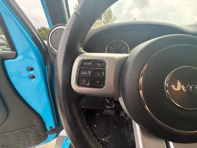 Used 2017 Blue Jeep Unlimited Sahara image 27