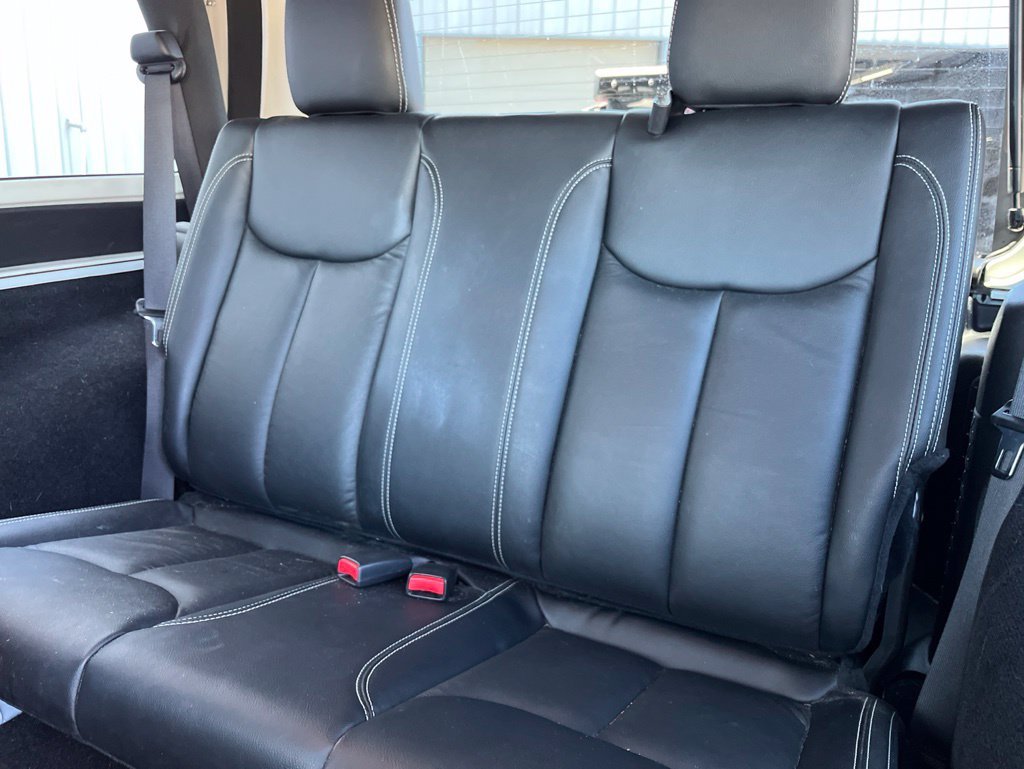 Used 2017 Bright White Clearcoat Jeep Rubicon image 34