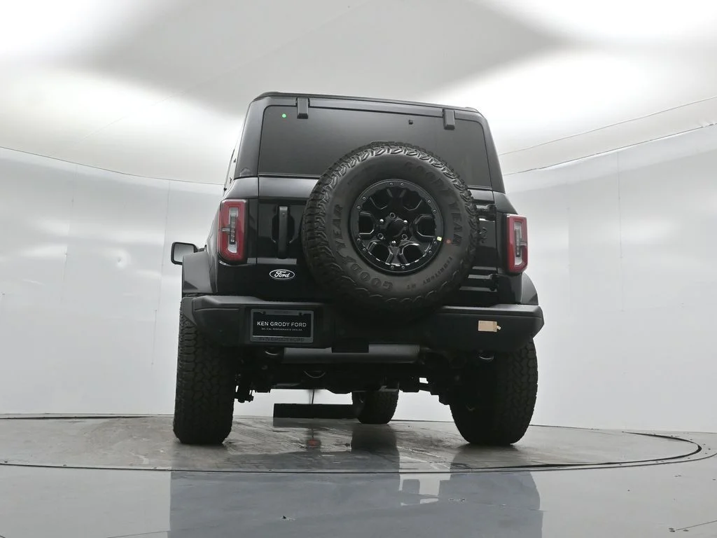 New 2026 Shadow Black Ford Badlands image 49