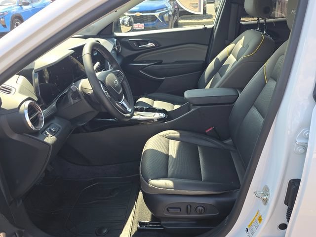 Certified Used 2024 Summit White Chevrolet ACTIV image 31