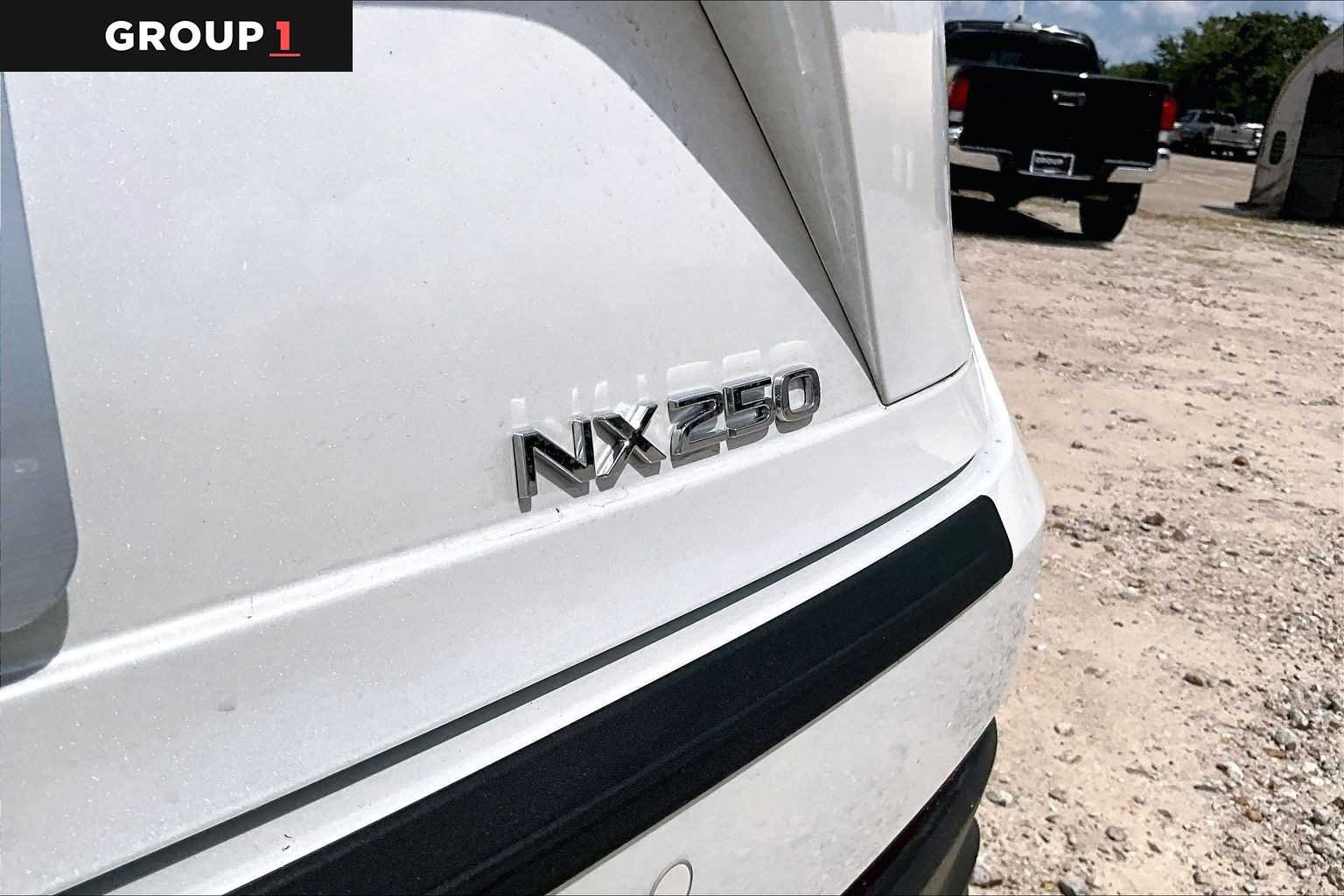 Used 2025 Eminent White Pearl Lexus Premium image 28