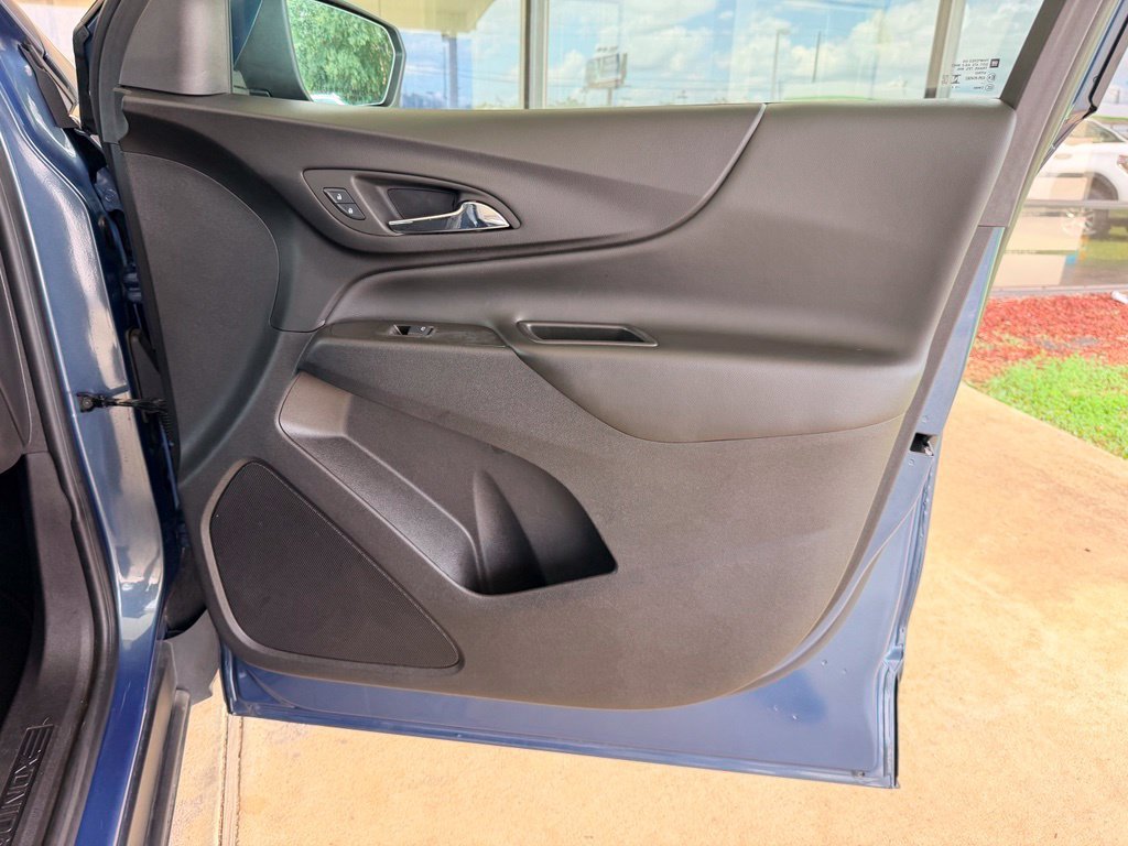 Used 2024 Lakeshore Blue Metallic Chevrolet LT image 36
