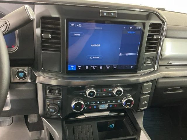 Certified Used 2025 Gray Ford Lariat image 20