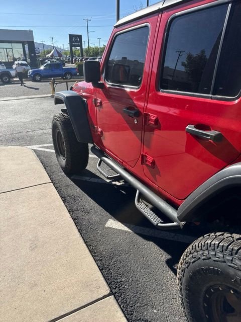 Used 2021 Red Jeep Unlimited Rubicon image 7
