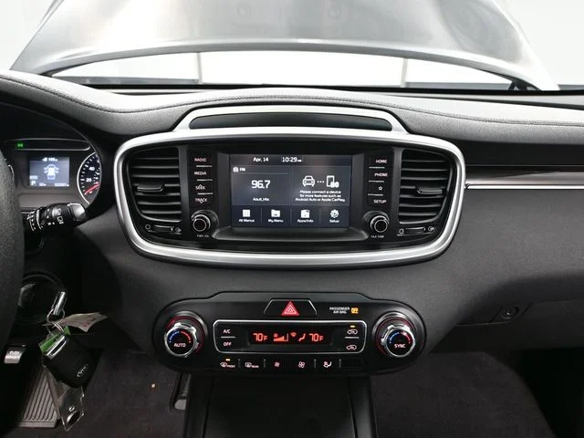 2019 Kia Sorento LX - Photo 28