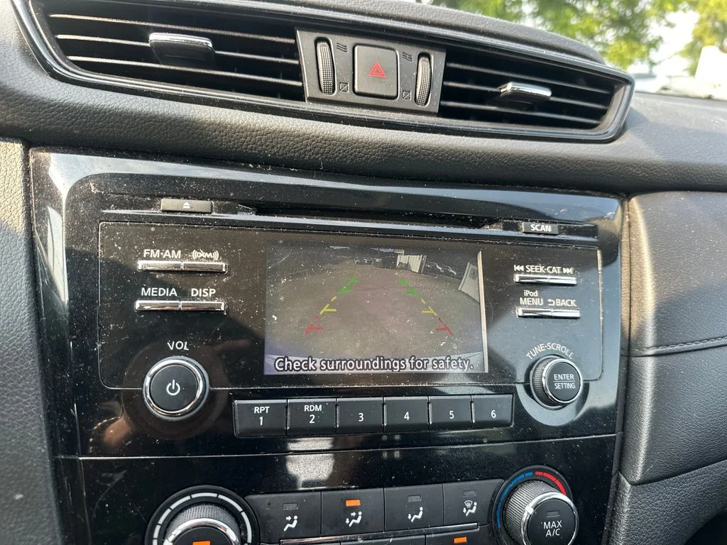 Used 2017 White Nissan S image 13
