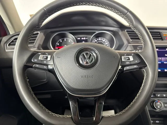 Used 2021 Red Volkswagen 2.0T SEL image 19