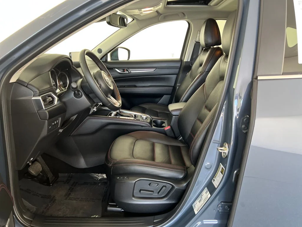 Used 2025 Gray Mazda 2.5 S Carbon Edition image 11