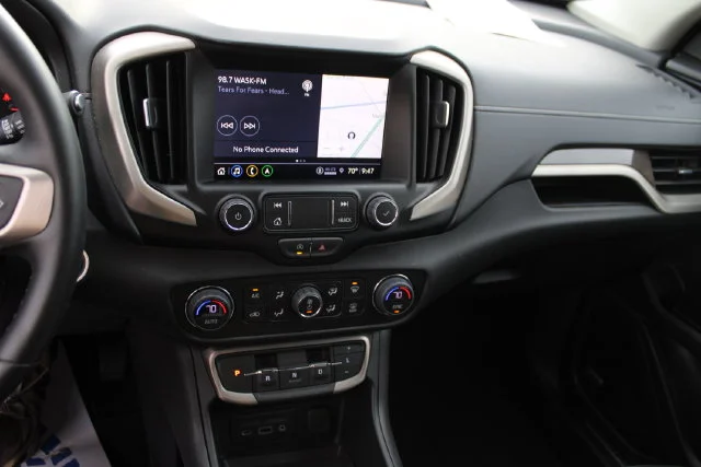 Used 2024 Red GMC Denali image 16