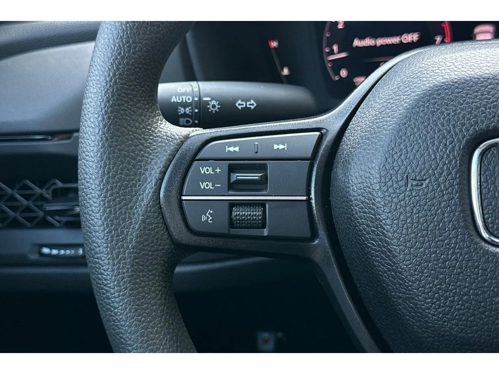 New 2026 Platinum White Pearl Honda LX image 26