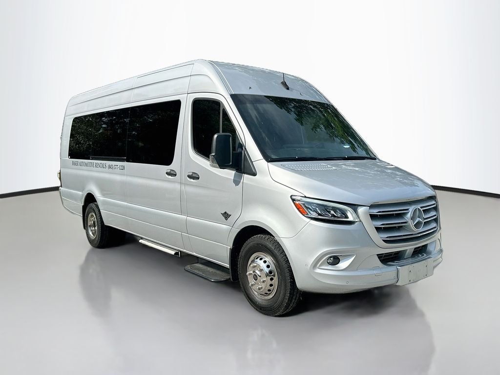 Used 2023  Mercedes-Benz LA West 15 Passenger image 7