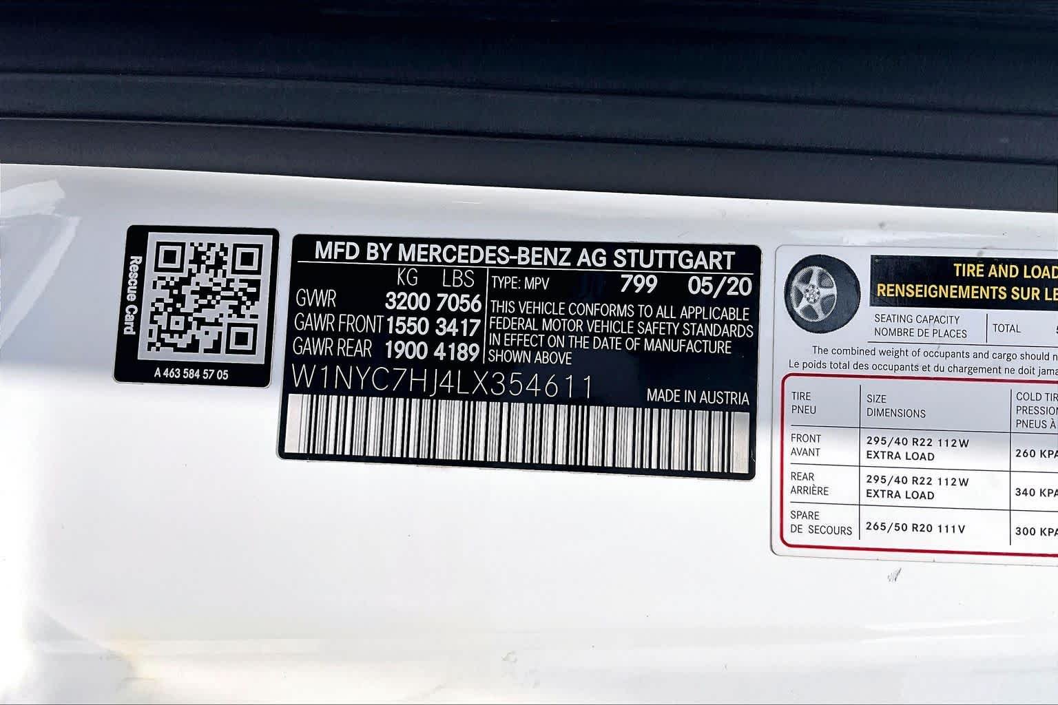Used 2020 designo Diamond White Metallic Mercedes-Benz AMG® G 63 image 32
