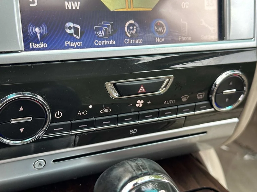 Used 2014 Tan Maserati S Q4 image 23