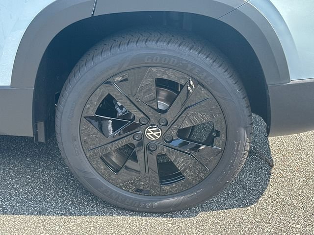 New 2026 Gray Volkswagen 1.5T SE Black image 19