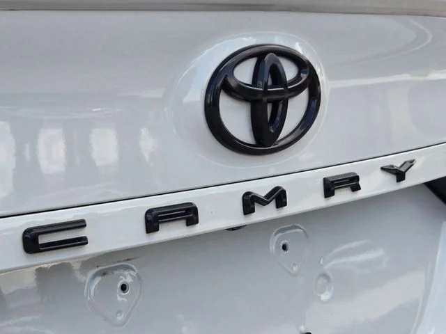 Used 2022 White Toyota SE image 15