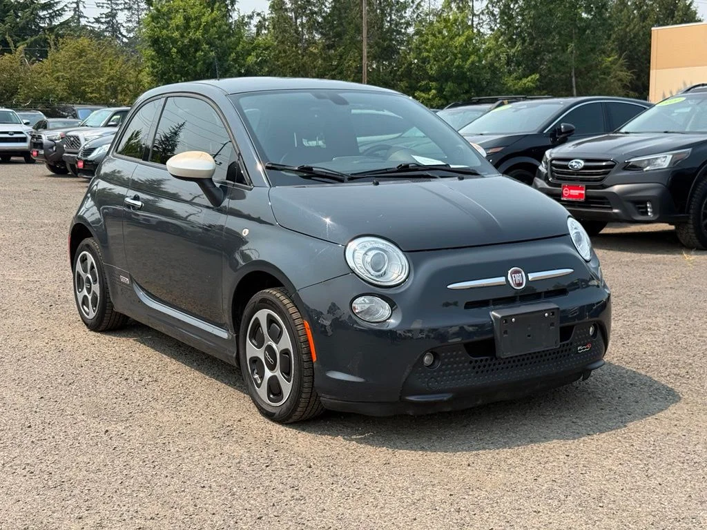 Used 2018 Gray FIAT Battery Electric image 1