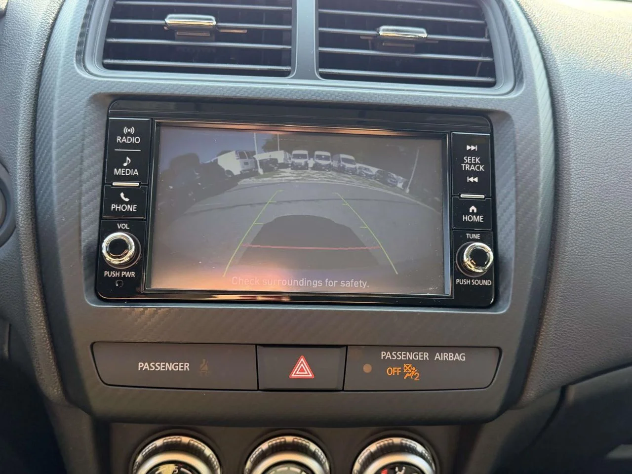 Used 2022 Silver Mitsubishi 2.0 ES AWC image 27