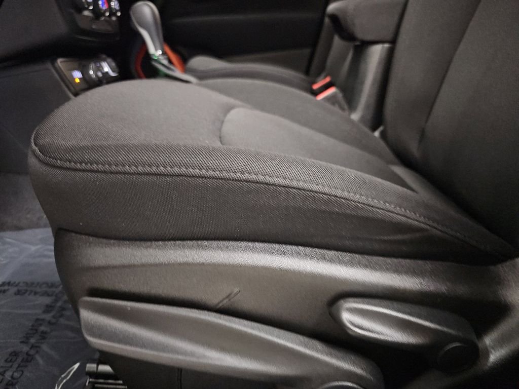 Used 2020 White Jeep Sport image 30