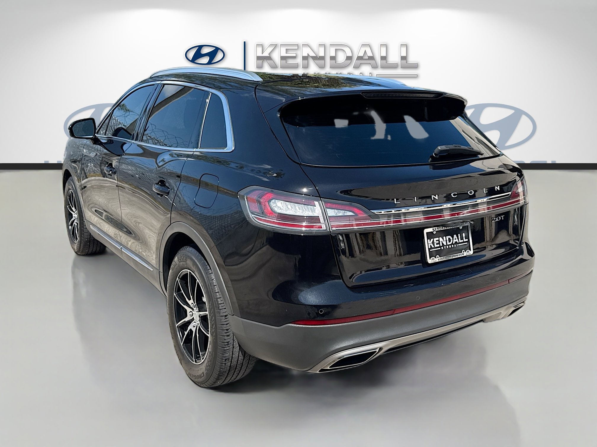 Used 2020 Black Lincoln Standard image 4