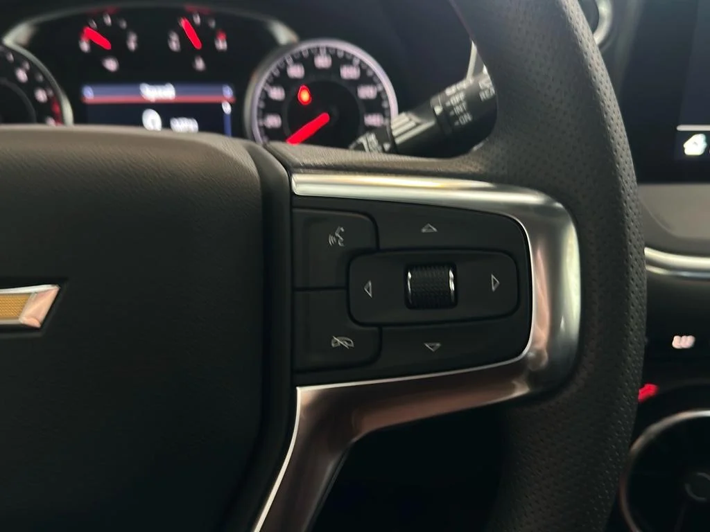 2025 Chevrolet Blazer 2LT - Photo 11