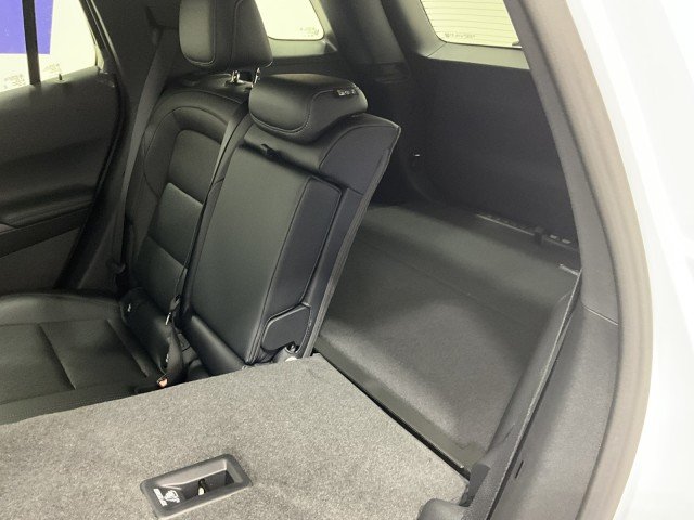 New 2027 Summit White Chevrolet LT image 21