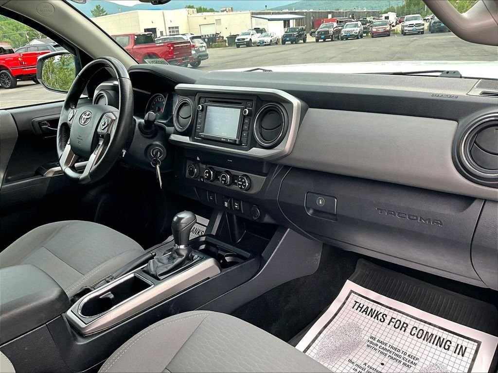 Used 2019 Super White Toyota SR5 image 14