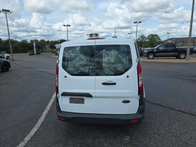 Used 2015 White Ford XL image 4
