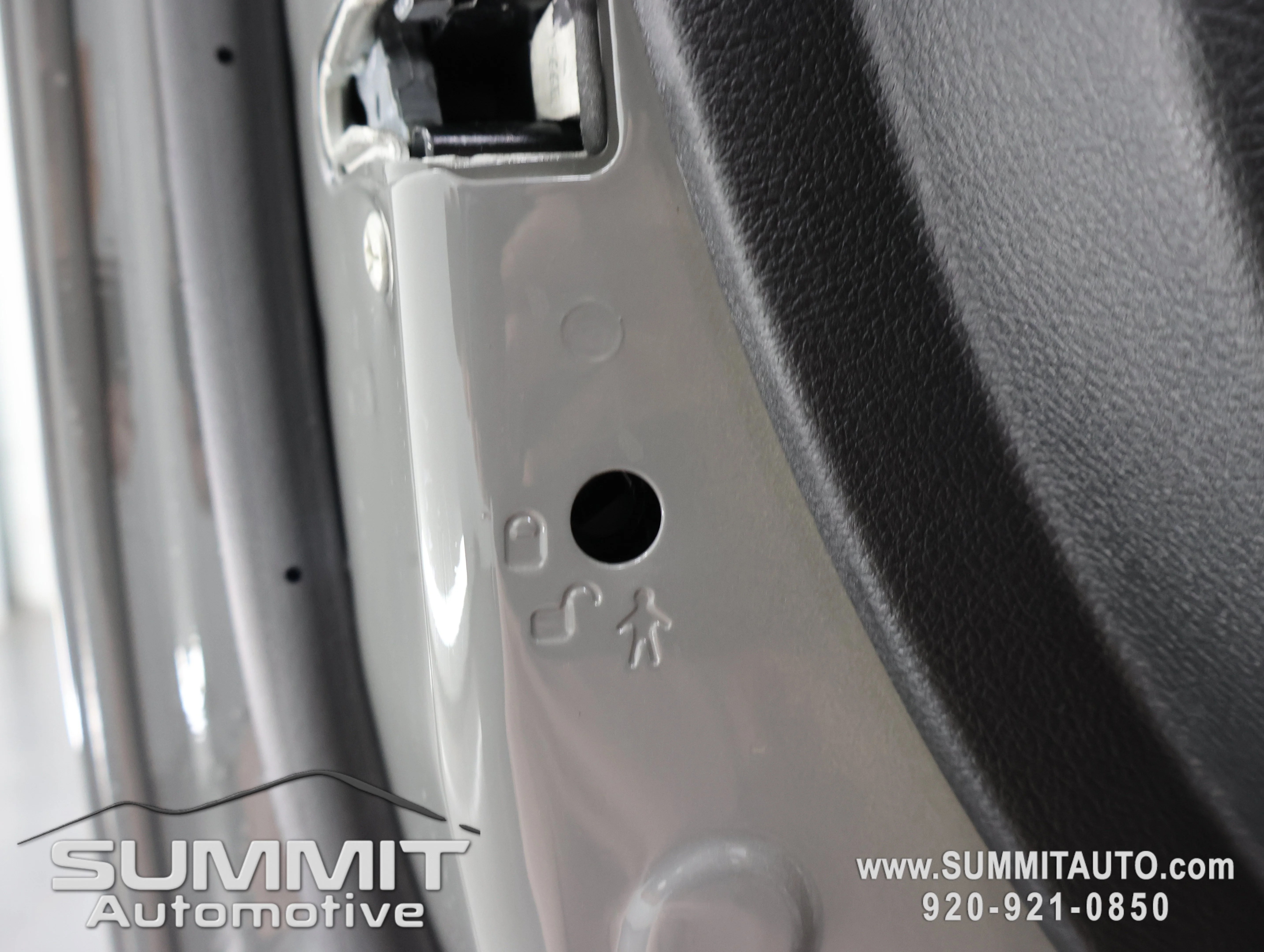 New 2026 Ceramic Gray Clearcoat RAM Big Horn image 39