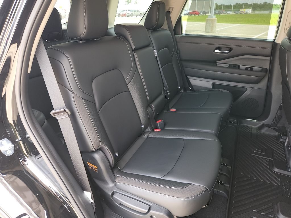 Certified Used 2025 Black Nissan SL 4WD image 15