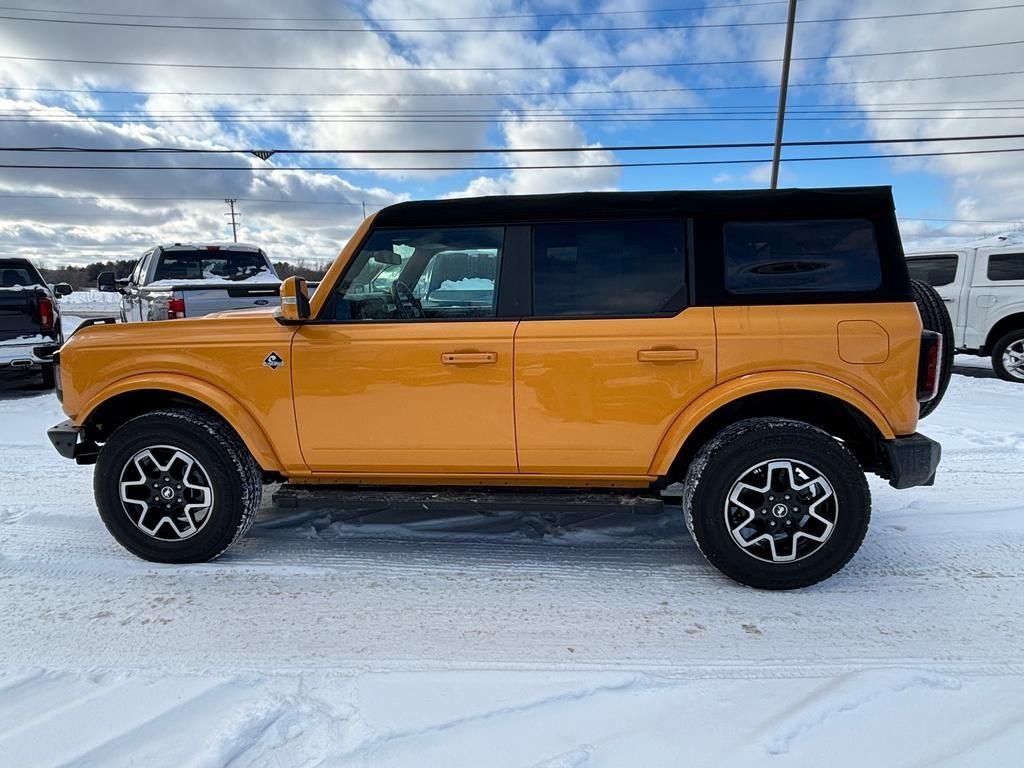 Used 2022 Orange Metallic Ford Outer Banks 4 door Luxury Pkg Navigation image 4