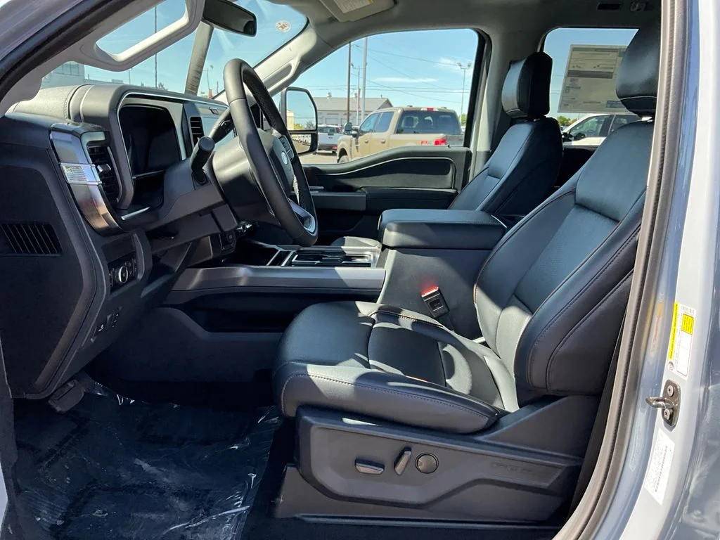 New 2026 Glacier Gray Metallic Tri-Coat Ford F-350® Lariat® image 17