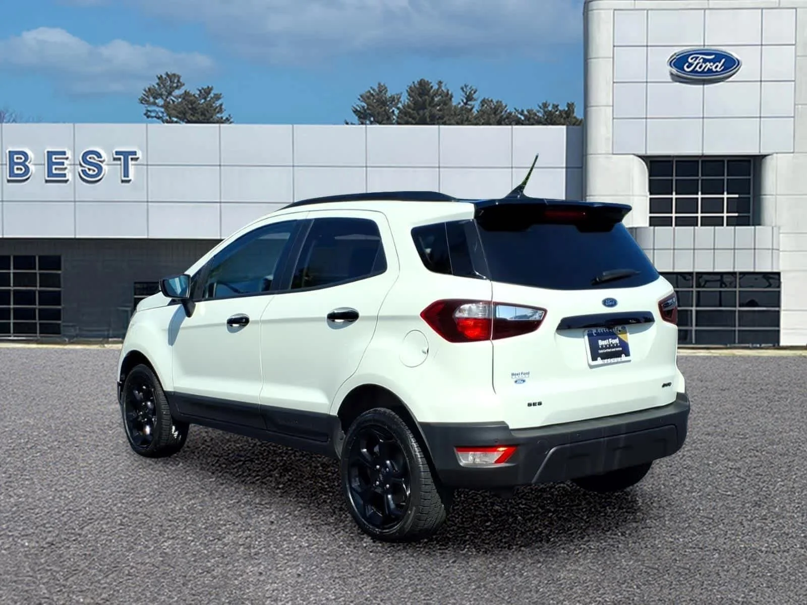 Used 2022 Diamond White Ford SES image 9