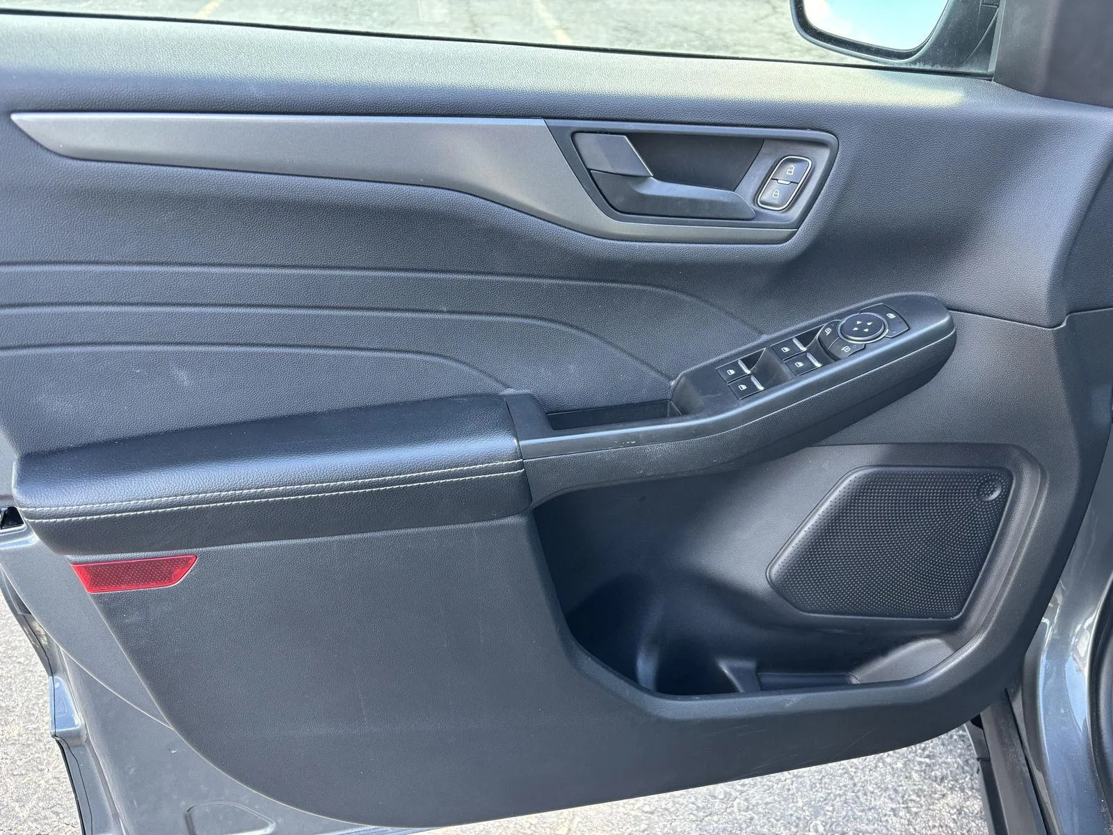 Used 2023 Gy Ford Active image 15