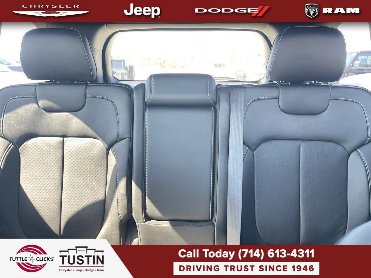 New 2027 High-Gloss Black Paint Jeep Limited Reserve image 5