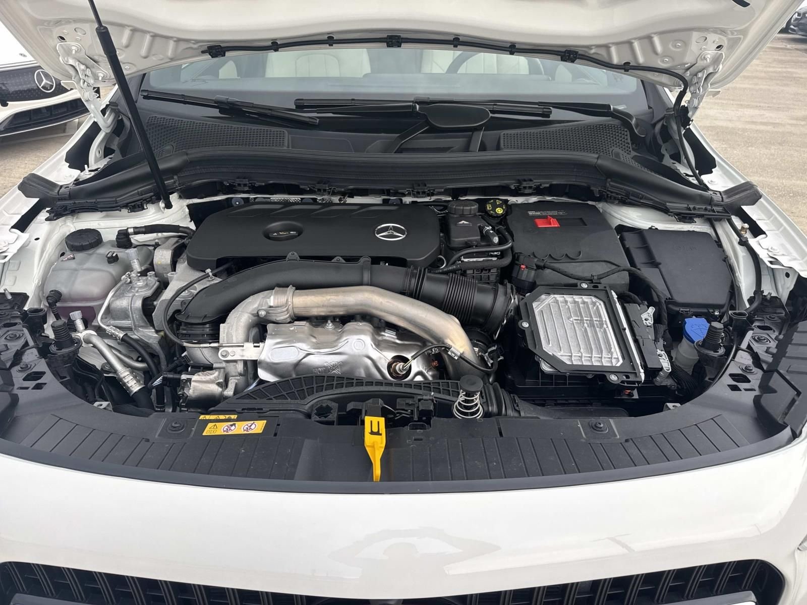 Certified Used 2026 White Mercedes-Benz GLA 250 image 8