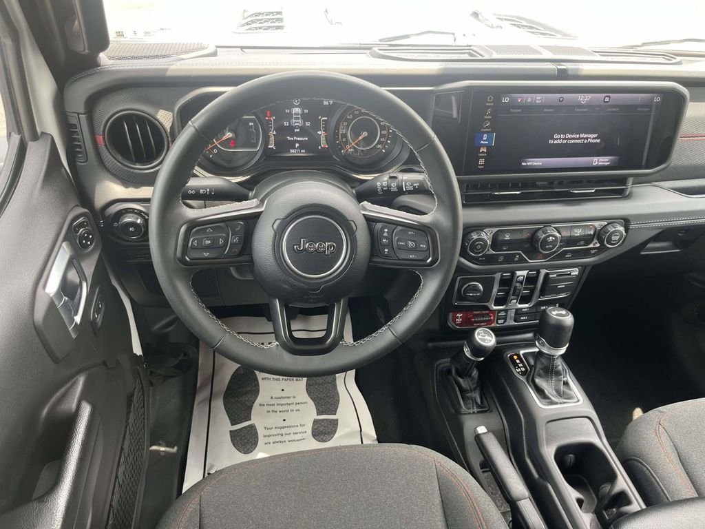 Used 2025 White Jeep Rubicon image 14