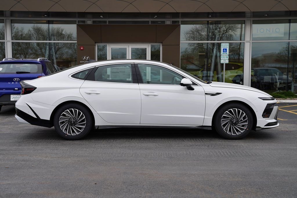 2025 Hyundai Sonata Hybrid Limited - Photo 31