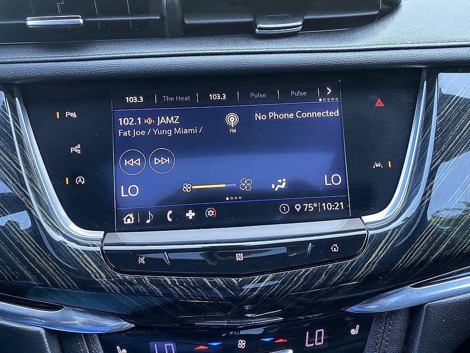Used 2020 Satin Steel Metallic Cadillac FWD Premium Luxury image 18