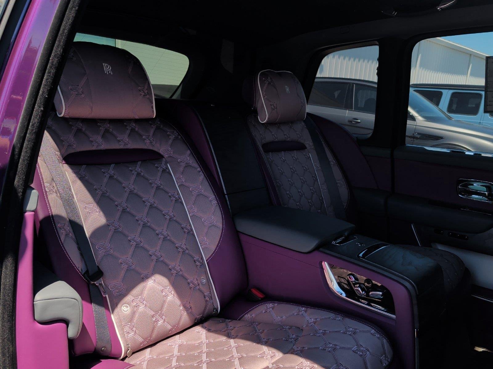 Used 2025 Belladonna Purple Rolls-Royce  image 37