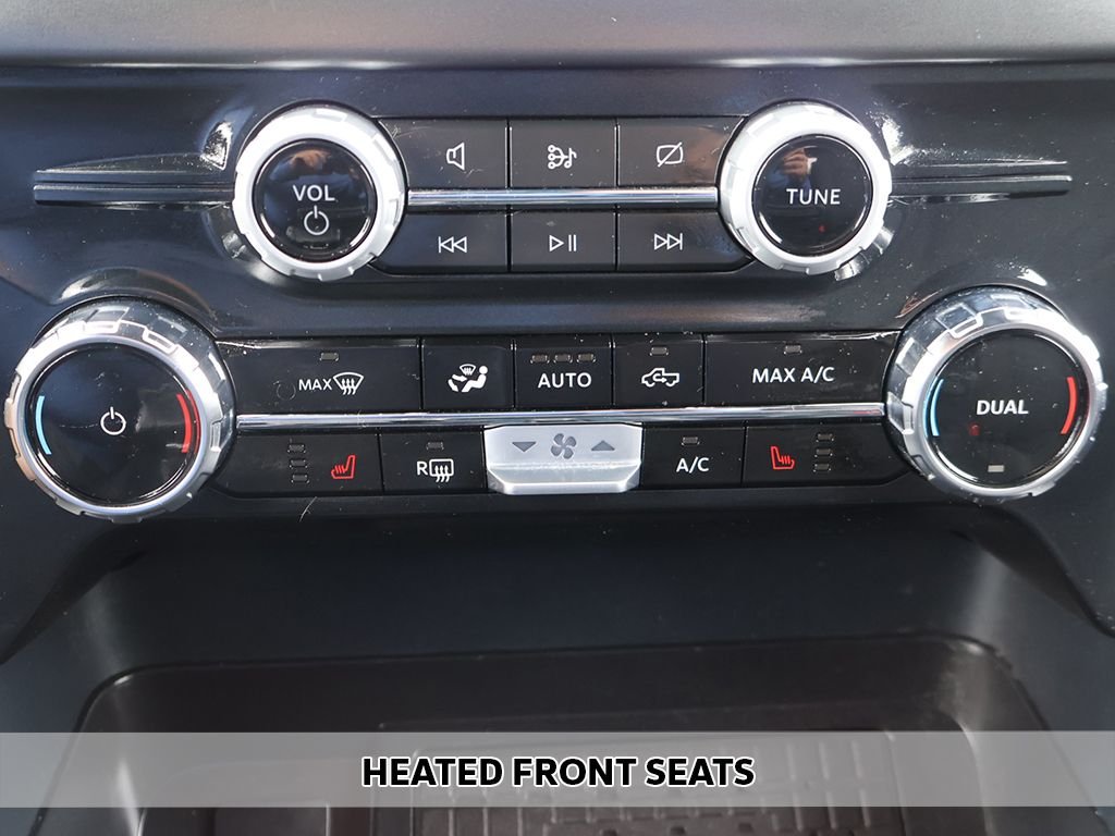 Used 2024 Black Ford XLT image 7