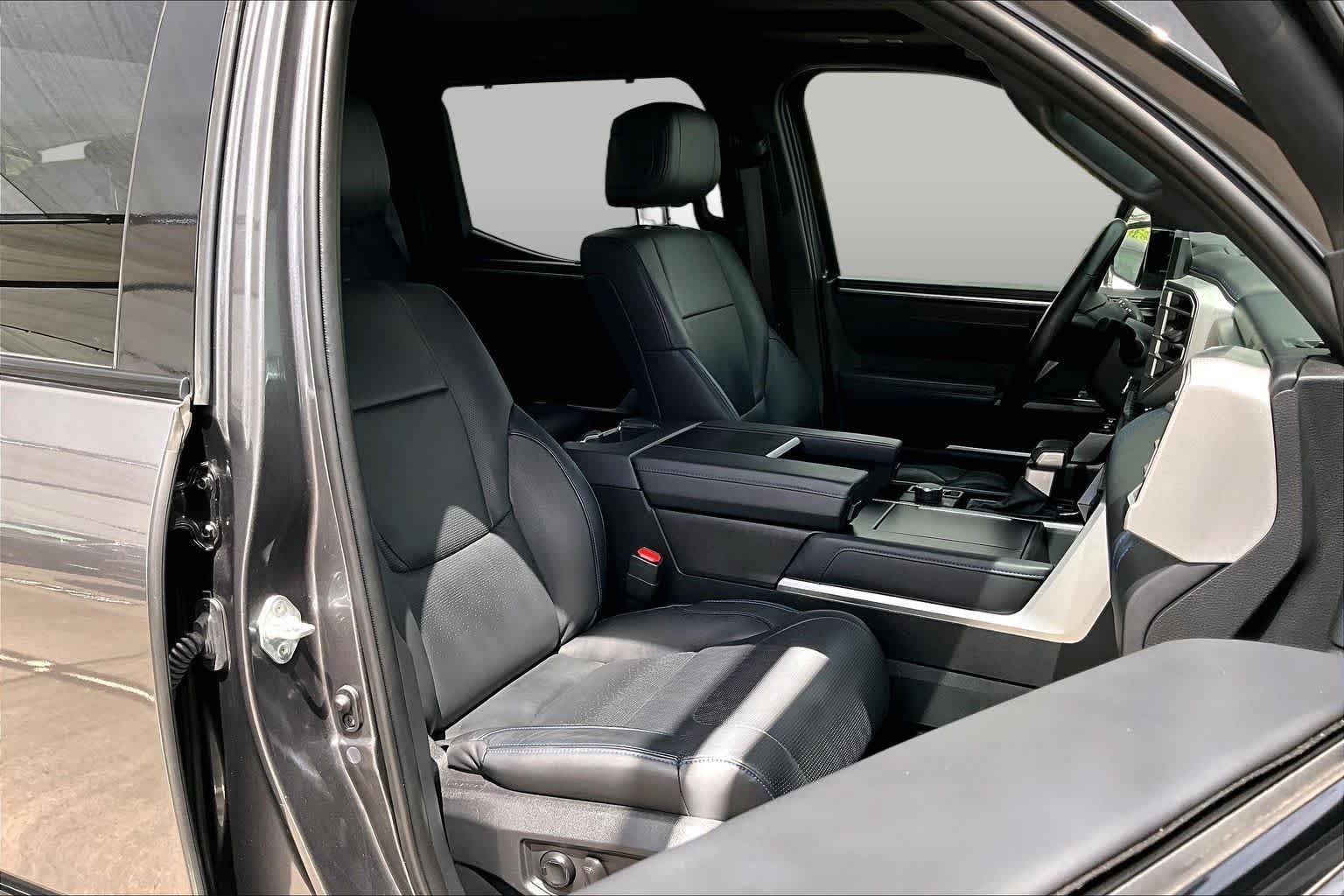 Used 2023 Magnetic Gray Metallic Toyota Platinum image 9