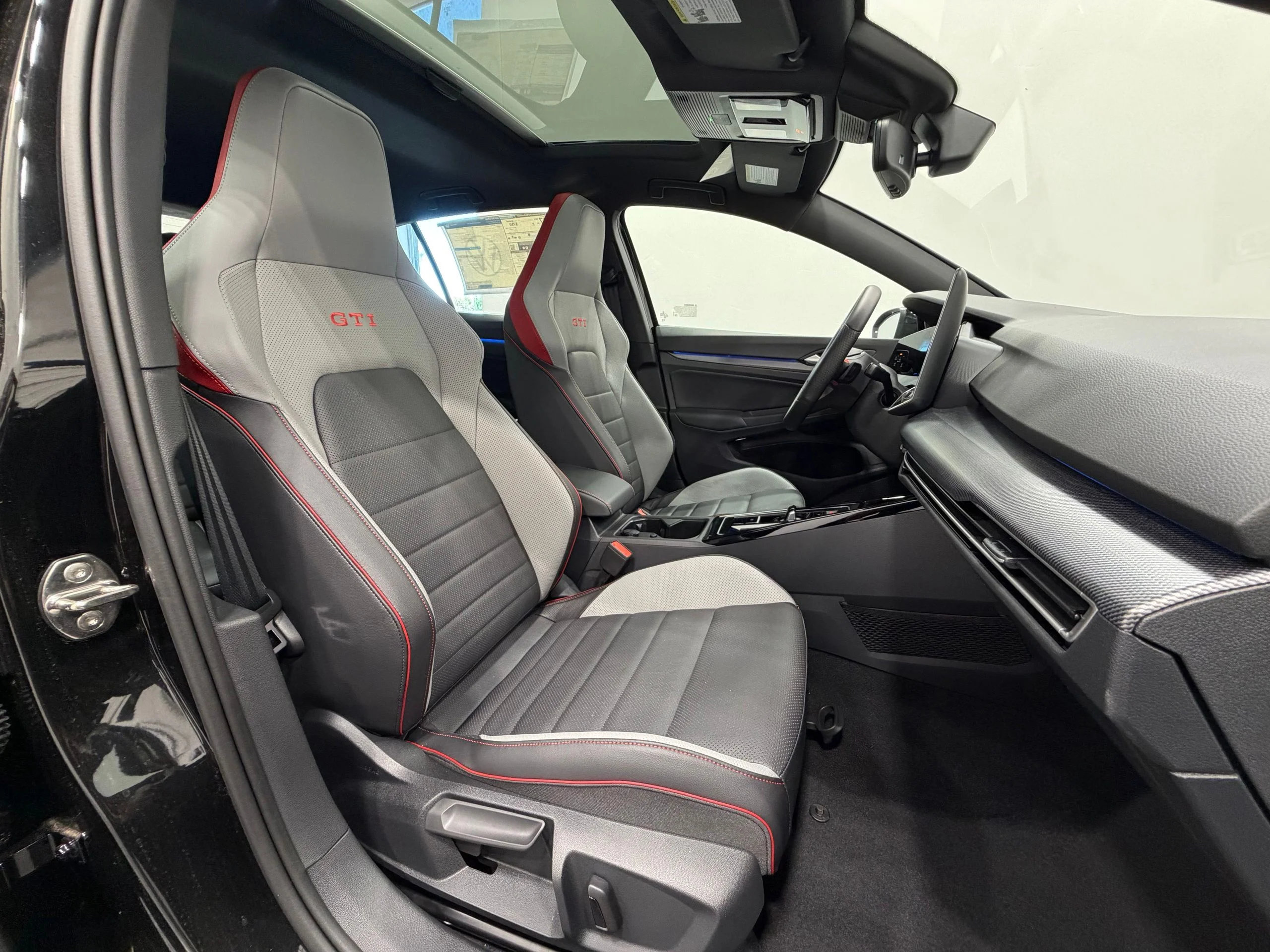 New 2026 Black Volkswagen 2.0T SE image 28