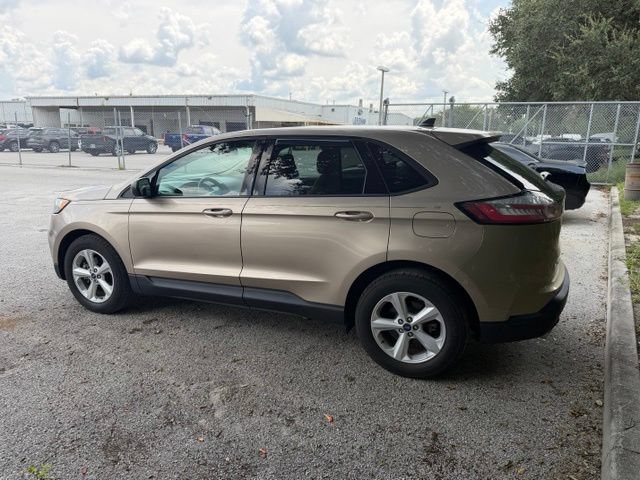 Used 2020 Desert Gold Metallic Ford SE image 9